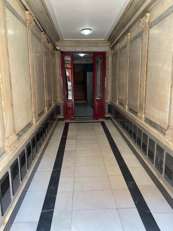 Apartamento Atico En Puerta Del Sol Madrid Luaran gambar