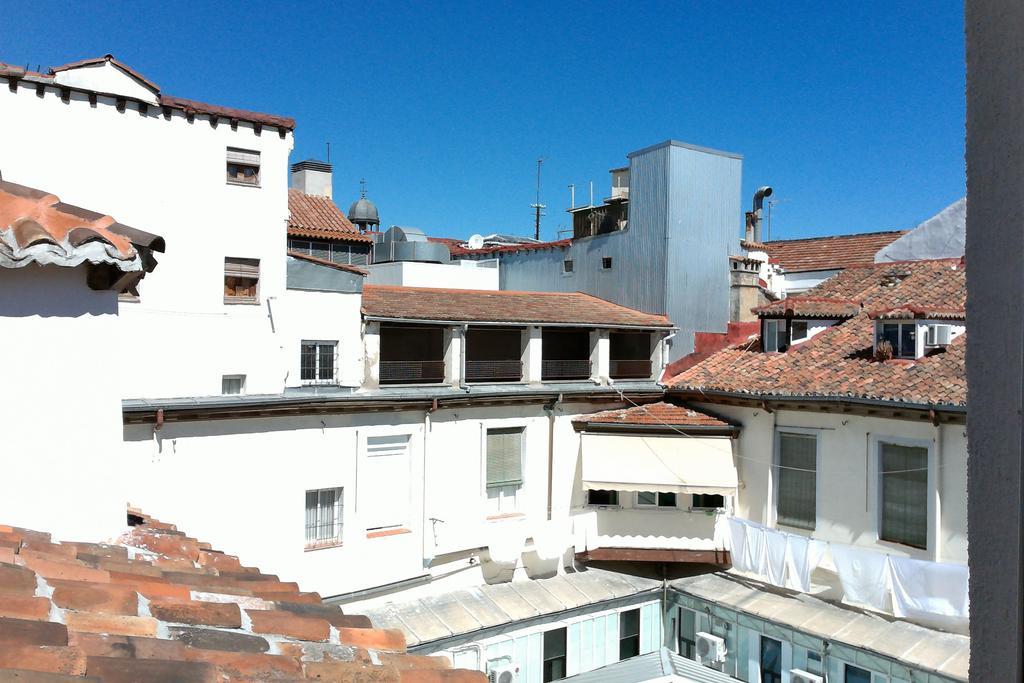Apartamento Atico En Puerta Del Sol Madrid Luaran gambar