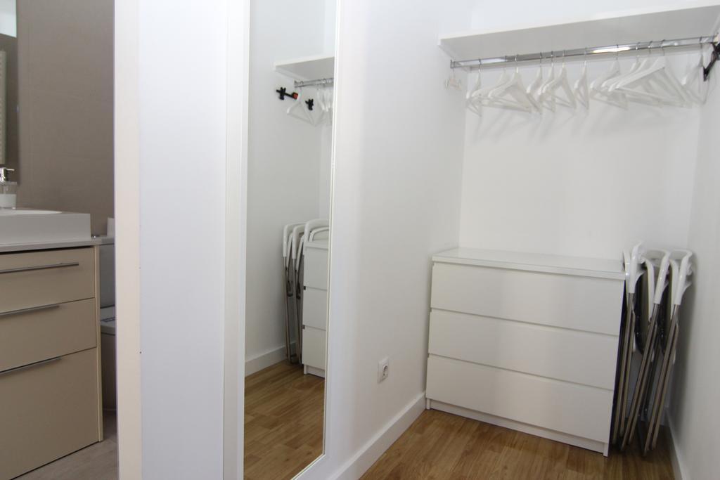 Apartamento Atico En Puerta Del Sol Madrid Luaran gambar