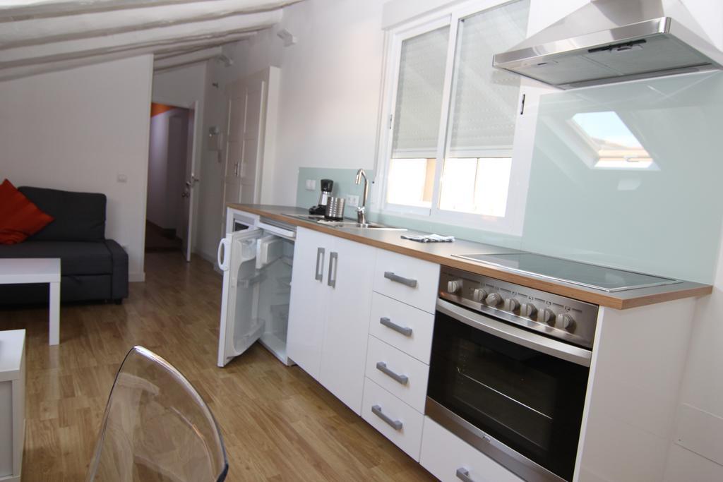 Apartamento Atico En Puerta Del Sol Madrid Luaran gambar