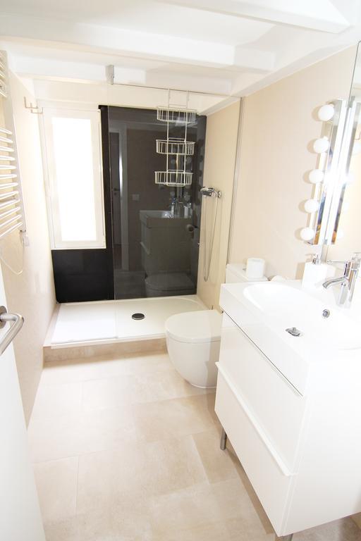 Apartamento Atico En Puerta Del Sol Madrid Luaran gambar