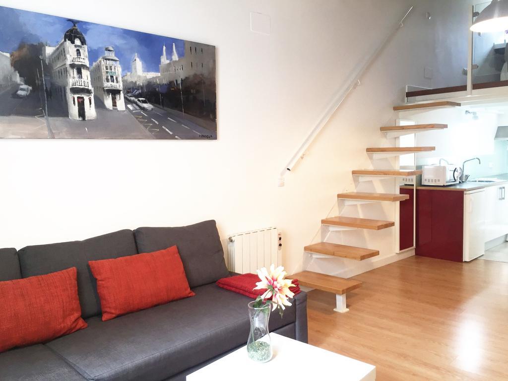 Apartamento Atico En Puerta Del Sol Madrid Luaran gambar