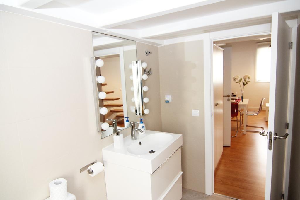 Apartamento Atico En Puerta Del Sol Madrid Luaran gambar